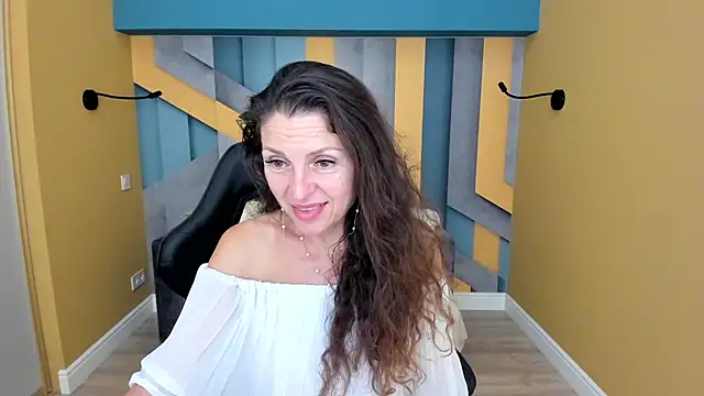 EllaLong live XXX chat