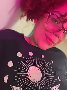 Leyah__'s Live XXX Chat