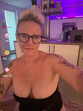 German_Milf 现场XXX聊天