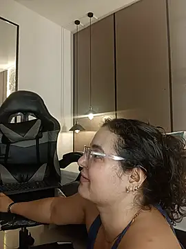 lilly_ass_'s Live XXX Chat