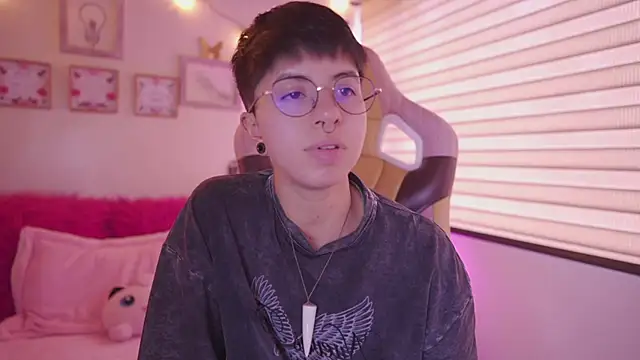 Chat +18 de tommy_blue ao vivo