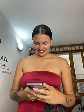 KateRousee – Naživo XXX chat