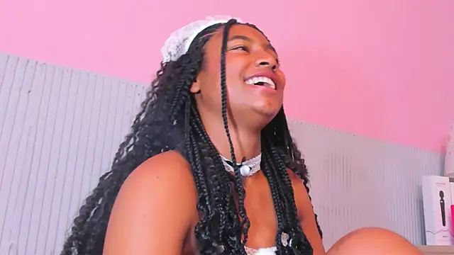 Laraebony_ Chat XXX in diretta