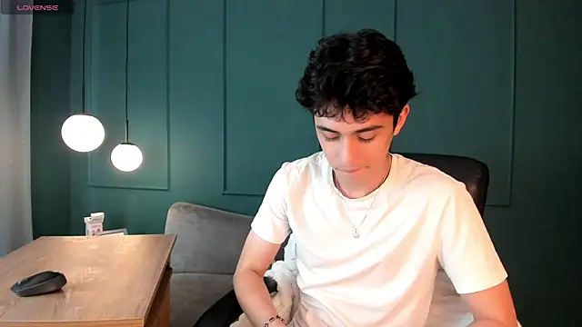 Milan_saint – Naživo XXX chat
