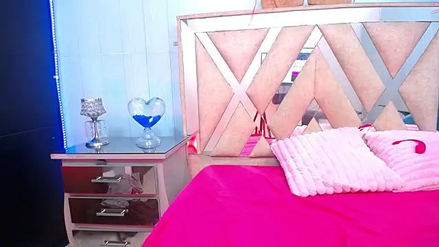 vayolettatto_bigass – Kamerová šou