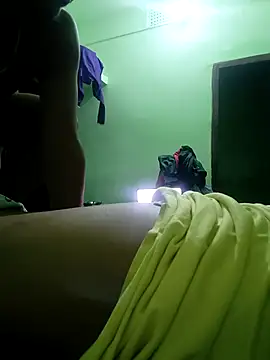 zaya-vibe Pertunjukan Webcam