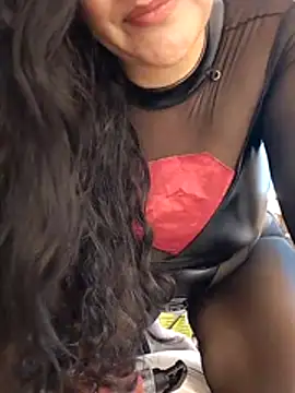 Chat XXX en directo de zoee_zi