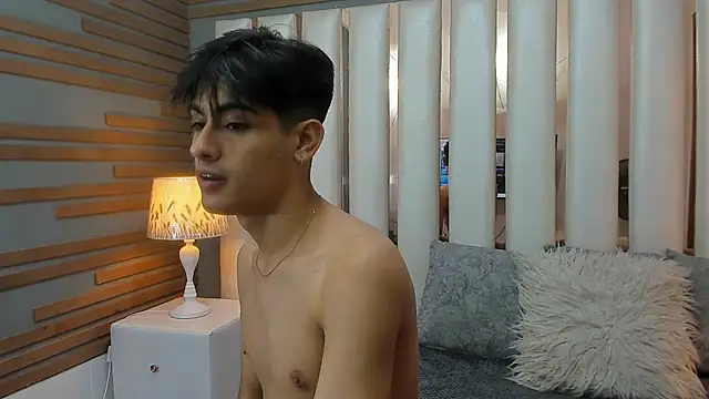 Онлайн чат XXX TaylerCruz