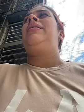 Chat +18 de MariBelle1 ao vivo