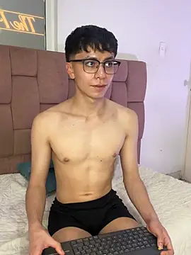 ThomasTorress – Naživo XXX chat