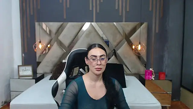 MartinaaFit XXX чат на живо