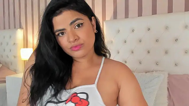 Chat +18 de Mia-Stones ao vivo