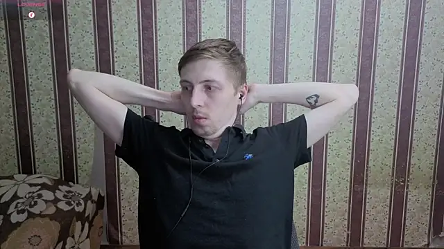 Darien_Brown: онлайн-секс-чат