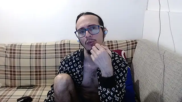 cholitohermoso's Live XXX Chat