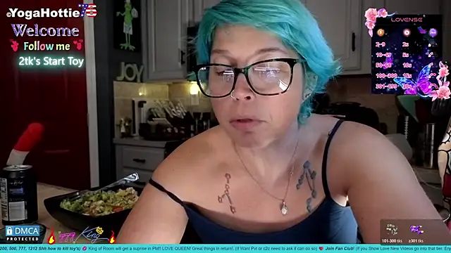 YogaHottie76's Live XXX Chat