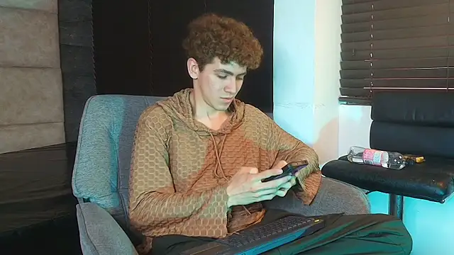 Tyler_Mcrey Adlı Modelin Web Kamerası Şovu
