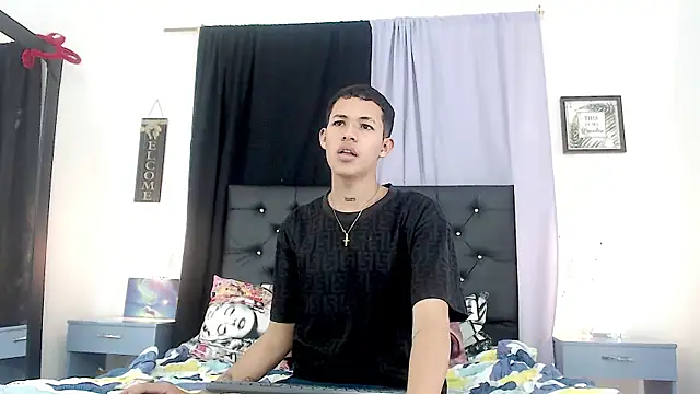 RoySteven Live XXX-chat