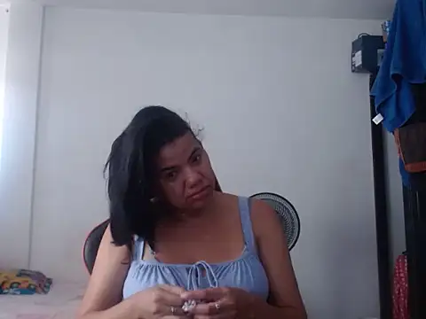 Adriana_0312のライブXXXチャット