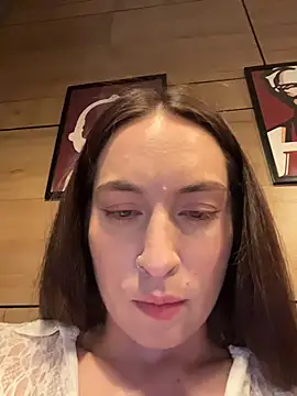 Holly_Play Chat XXX live