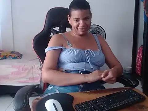Adriana_0312 – Live XXX-chat