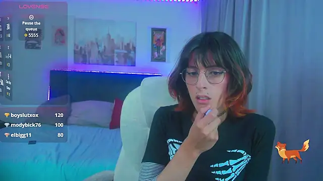 Chatroom XXX en direct de goth_minerva