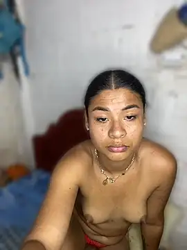 Chat +18 de Romie_rous ao vivo