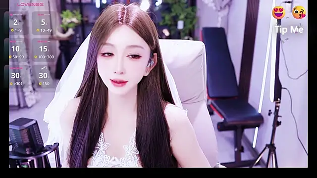 Liora- 现场XXX聊天