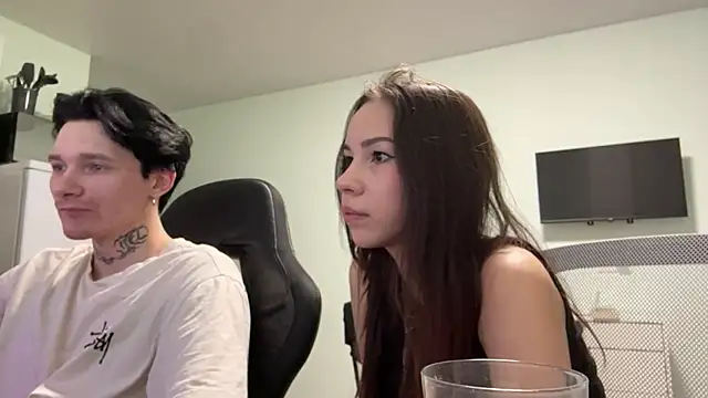 عرض كام Frenchtamer