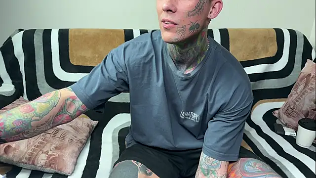 XXX chat uživo modela Anubisgods