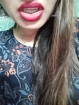 Chatroom XXX en direct de Noor_Darliing