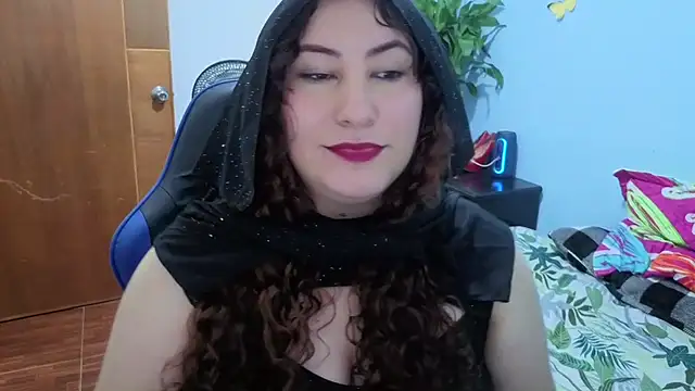 Chat +18 de JANNAH_MARTINEZ ao vivo