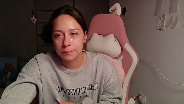 MommyMiaWs' Live XXX Chat