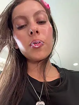 antonella-rey Adlı Modelin Canlı XXX Sohbeti