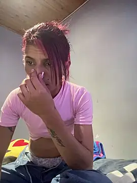 ImCrazzy Adlı Modelin Canlı XXX Sohbeti