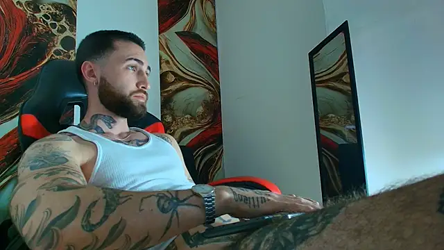 Pokazy przed kamerką – Luke_davis01