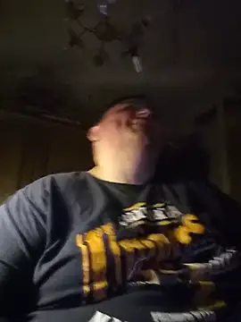 Havannabroklen2's Live XXX Chat