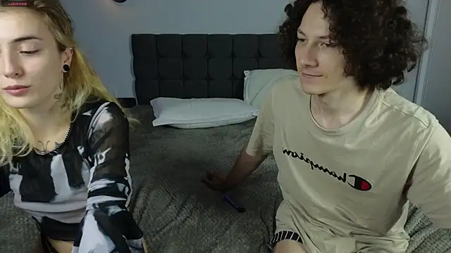 Chat XXX Live FreyaLoups