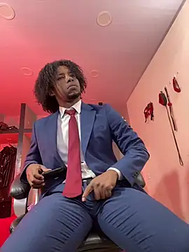 XXX chat uživo modela AlejoKhalifa_