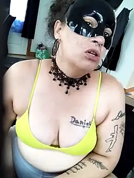 Sluttycatwomen's Webcam Show