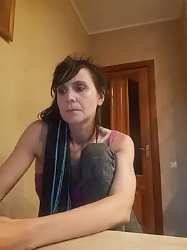 Czat XXX na żywo – Francenia_lolis