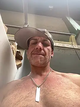 MANSBEST_FRND Show in webcam