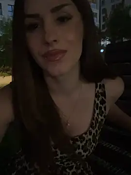 AriaAdda Obrolan Langsung XXX