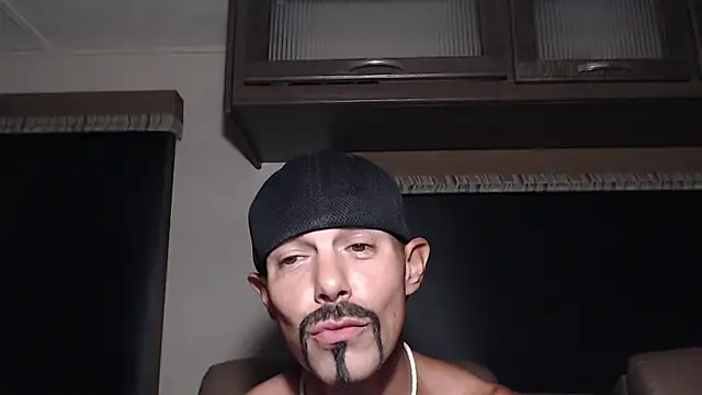 Онлайн чат XXX ThickD2C