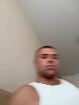 Show modela JualinLoqa na web-kameri