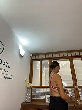 KateRousee's Live XXX Chat