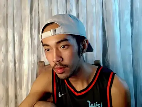 crocodale's Live XXX Chat