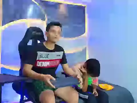 Benjamin_Alam élő XXX-chatje