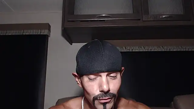 ThickD2C Chat XXX live
