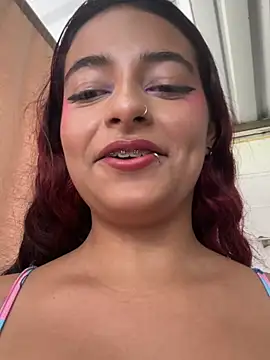 Dakota_Harriss Adlı Modelin Canlı XXX Sohbeti