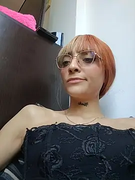 Chat +18 de Dani-peggin ao vivo